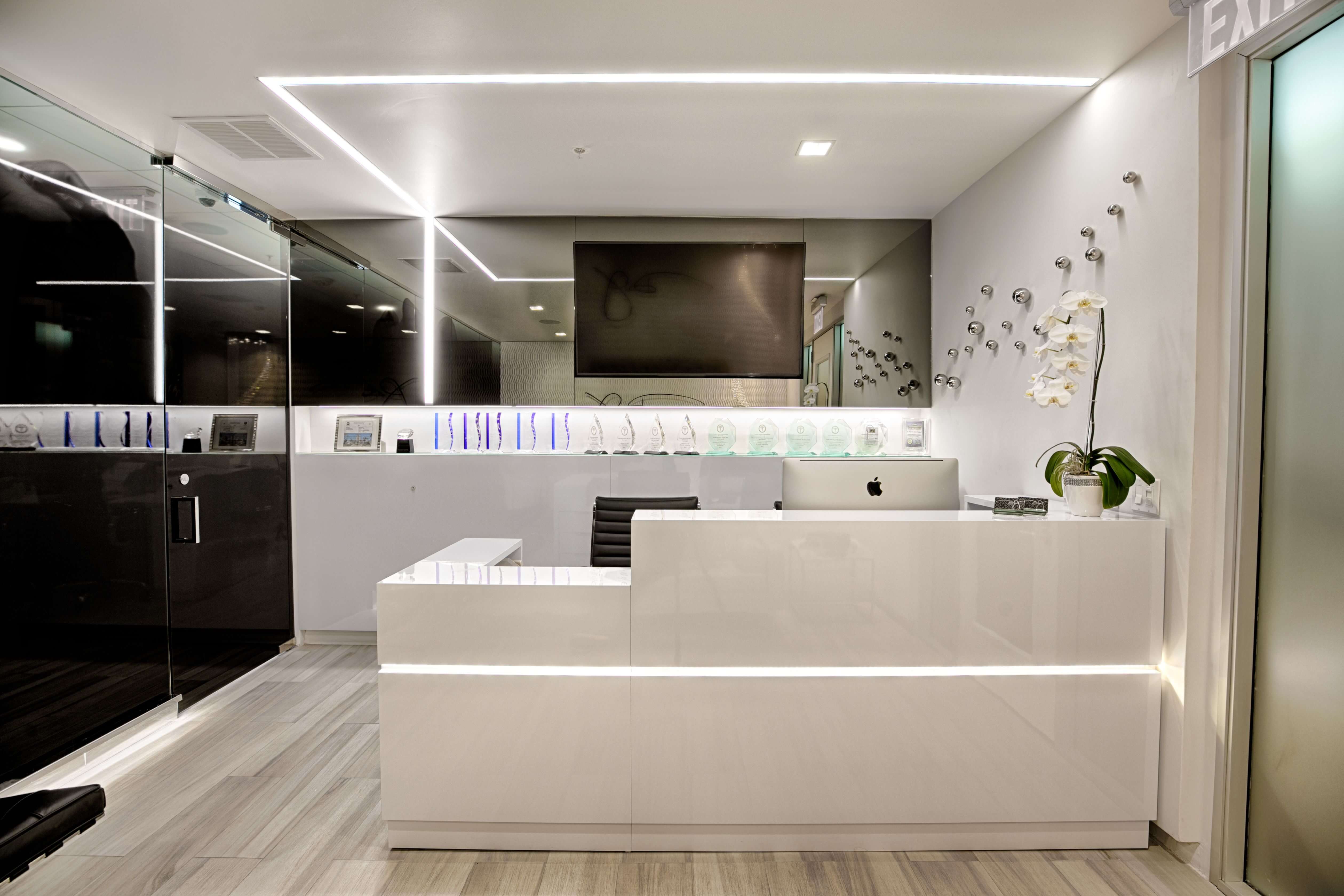 5 Ways To Make Your Plastic Surgery Office Interior Wow Your Patients Simour Design